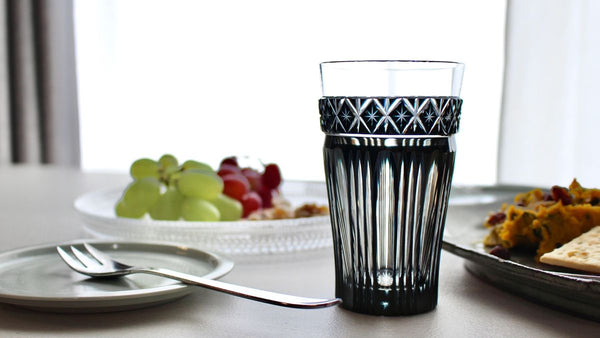 Satsuma faceted beer glasses that brighten up the dining table