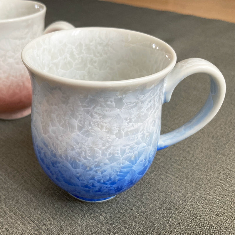 [MUG (CUP)] FLOWER CRYSTAL (WHITE BACKGROUND BLUE RED) MUG (2-PIECE SET) | TOUAN | KYOTO-KIYOMIZU WARES