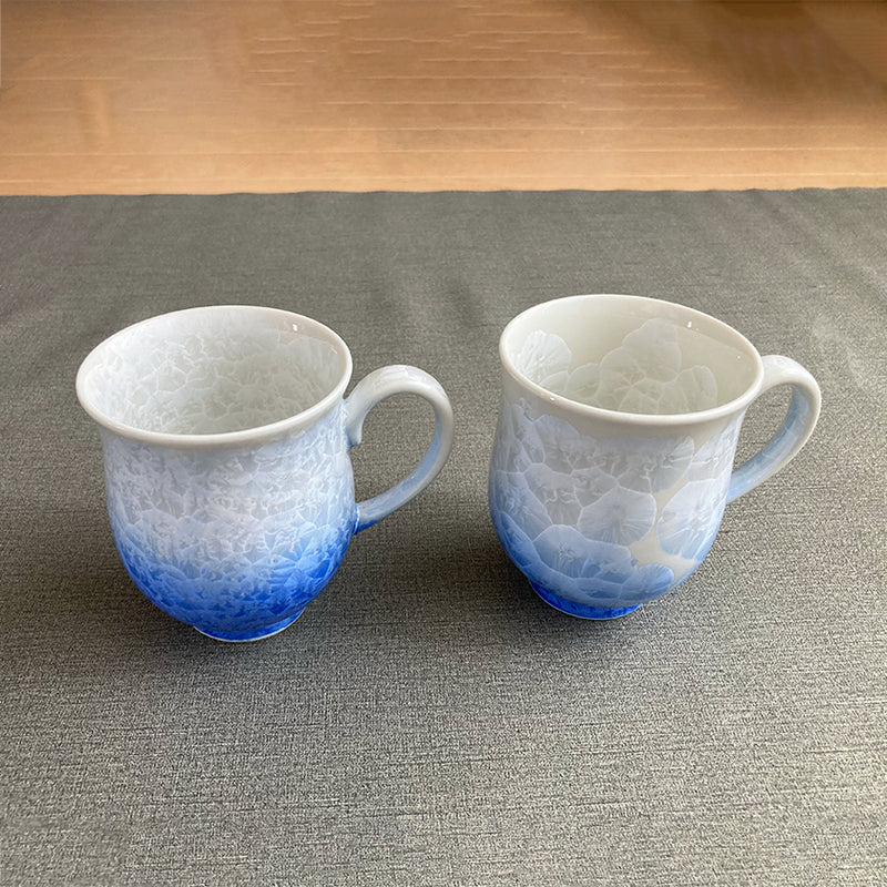 [MUG (CUP)] FLOWER CRYSTAL (WHITE BACKGROUND BLUE RED) MUG (2-PIECE SET) | TOUAN | KYOTO-KIYOMIZU WARES