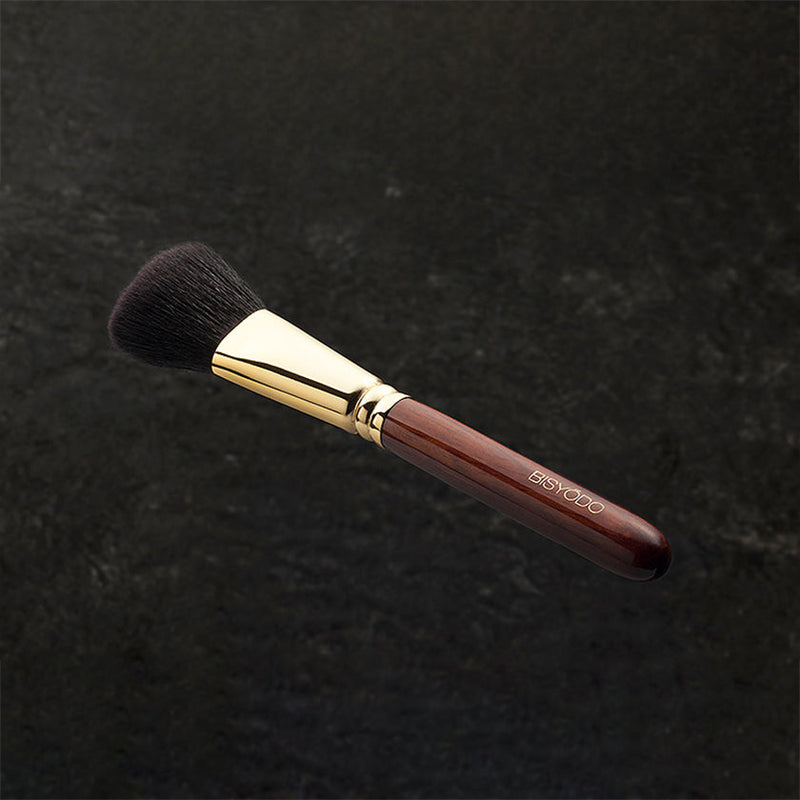 [MAKEUP BRUSH] BISYODO (L) HIGHLIGHT & CHEEK BRUSH (ANGLED) 38MM | MAKEUP BRUSH CRAFT | UYODA BISYODO