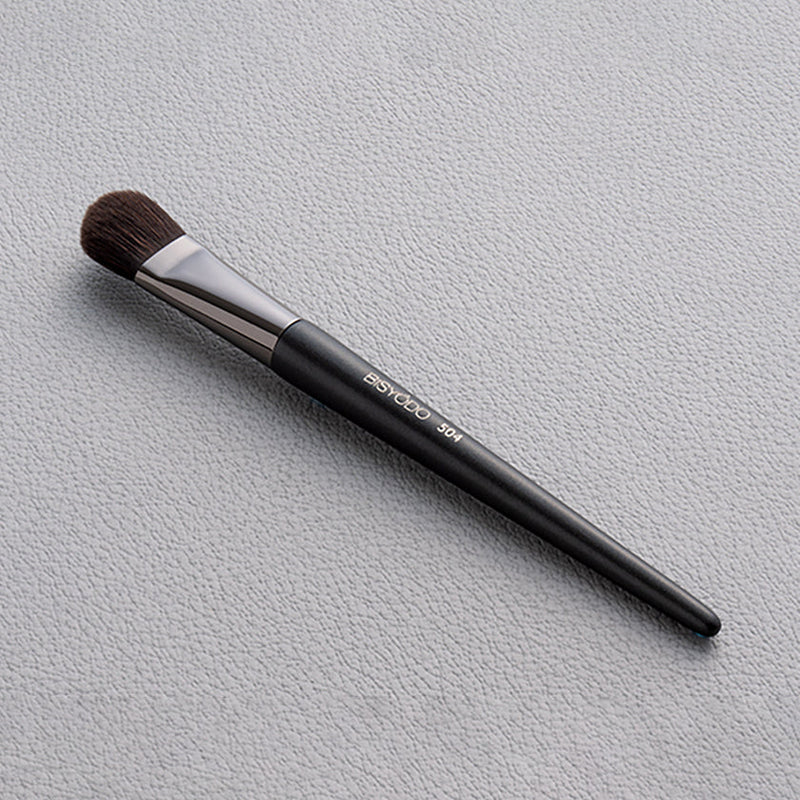 [MAKEUP BRUSH] SHIORI EYESHADOW BRUSH (ANGLED) | MAKEUP BRUSH CRAFT | UYODA BISYODO