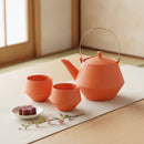 [TEA POT & CUPS SET] ORANGE | MINO WARES | MARUMO TAKAGI｜使用イメージ（演出・テーブルコーディネート）※手作りのため色・風合いは一点ごとに異なります