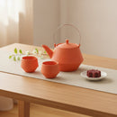 [TEA POT & CUPS SET] ORANGE | MINO WARES | MARUMO TAKAGI｜使用イメージ（演出・テーブルコーディネート）※手作りのため色・風合いは一点ごとに異なります