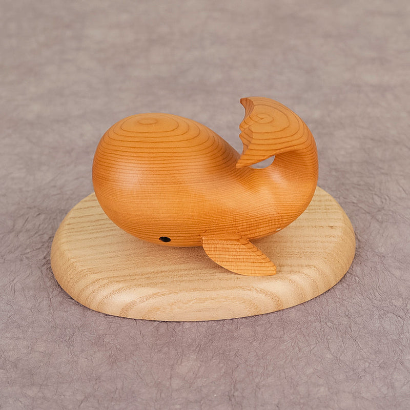 [DOLL] WHALE | ICHII ITTO BORI (WOOD CARVING) | HIROSHI WASHIZUKA