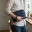 [CLUTCH BAG] IHORI | KOUSHU INDEN (LACQUERED DEERSKIN CRAFTS)| INDEN-YA｜使用イメージ（演出・着用）※手作りのため色・風合いは一点ごとに異なります