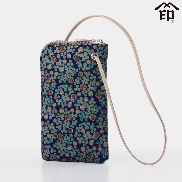 [POCHETTE] WHITE CLOVER SMARTPHONE POCHETTE | KOUSHU INDEN (LACQUERED DEERSKIN CRAFTS)| INDEN-YA