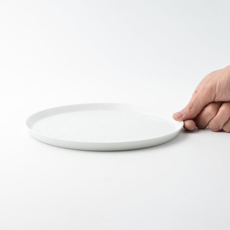 [DISH] SCULPTURE-PATTERN (WHITE PORCERIN) ROUND PLATE | HASAMI WARES| SAIKAI TOKI