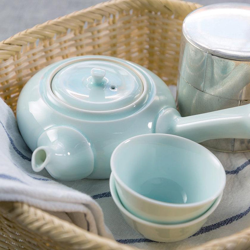 [JAPANESE TEA POT] BLUE PORCERIN | HASAMI WARES| SAIKAI TOKI