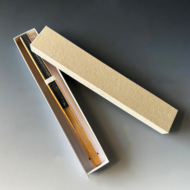 [HAND FAN] MOON-THINKING FULL MOON | KARAKAMI (JAPANESE PAPER)｜KEIBIFUGETSU