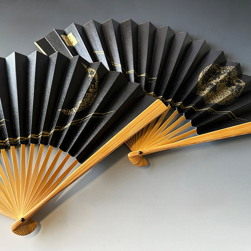 [HAND FAN] MOON-THINKING CRESCENT MOON  | KARAKAMI (JAPANESE PAPER)｜KEIBIFUGETSU