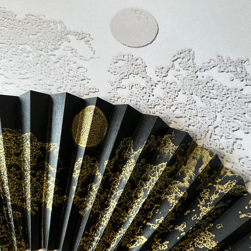 [HAND FAN] JAPANESE CYPRESS MOON-THINKING | KARAKAMI (JAPANESE PAPER)｜KEIBIFUGETSU