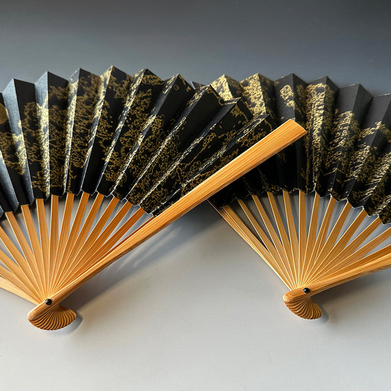 [HAND FAN] JAPANESE CYPRESS EAGLES SOAR | KARAKAMI (JAPANESE PAPER)｜KEIBIFUGETSU