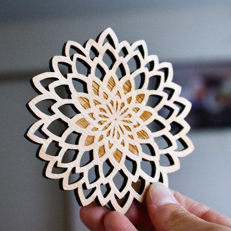 [COASTER] CHRYSANTHEMUM | PRINTING AND KYO-YUZEN ENGRAVING| SANSAI STUDIO