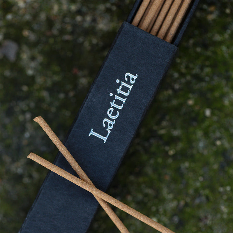 [INCENSE] 14 KINDS X 0.03 LBS(15G) / WITH INCENSE HOLDER Le Mariage coffret | SENKO| AWAJI ENCENS