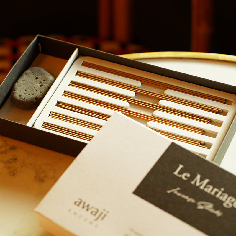 [INCENSE] 14 KINDS (CONTAINS 3) / WITH INCENSE HOLDER Le Mariage coffret | SENKO| AWAJI ENCENS