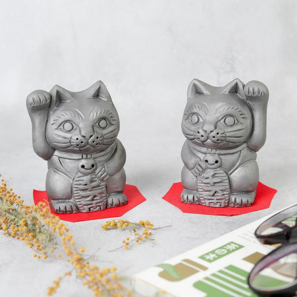 [BECKONING (LUCKY) CAT] MANEKI NEKO (GARGOYLE) OF KAWARA | AWAJI ONIGAWARA | GAROU