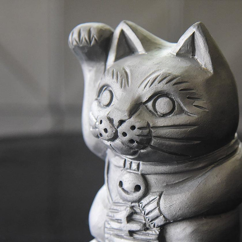 [BECKONING (LUCKY) CAT] MANEKI NEKO (GARGOYLE) OF KAWARA | AWAJI ONIGAWARA | GAROU