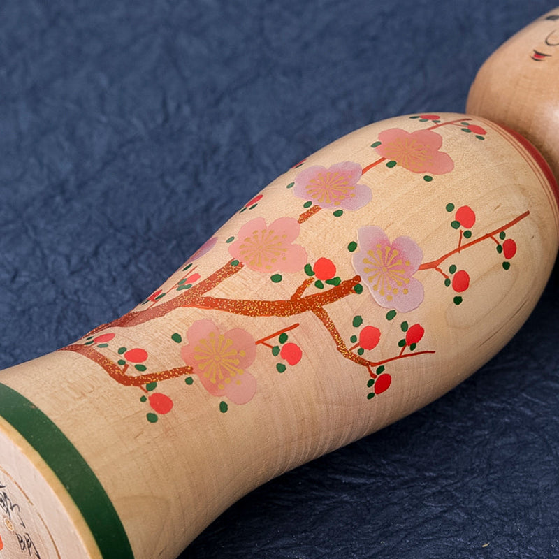 [DOLL] MAKIE KOKESHI (Wooden Dolls) PLUM PATTERN | TSUCHIYU DENTO KOKESHI (Wooden Dolls) | AKIHIRO KONNO