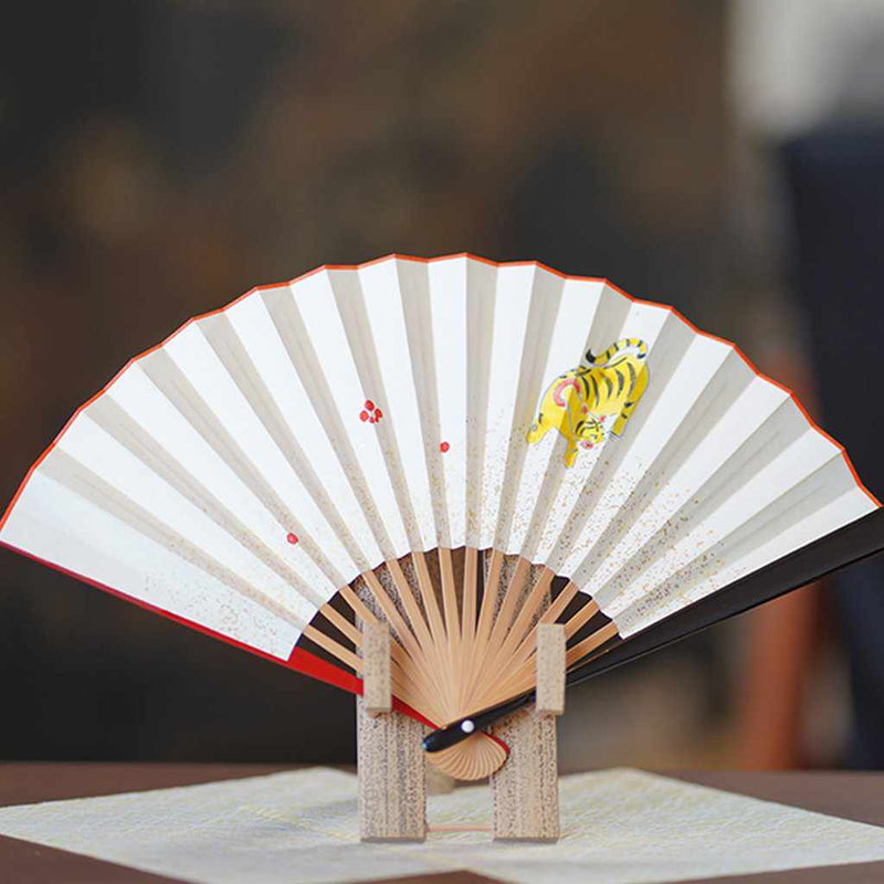 [HAND FAN] WOMAN'S ZODIAC FOLDING FAN TIGER BLACK PAINTED TENKU | UNKINDO FUKATSU HAND FAN | EDO FOLDING FANS