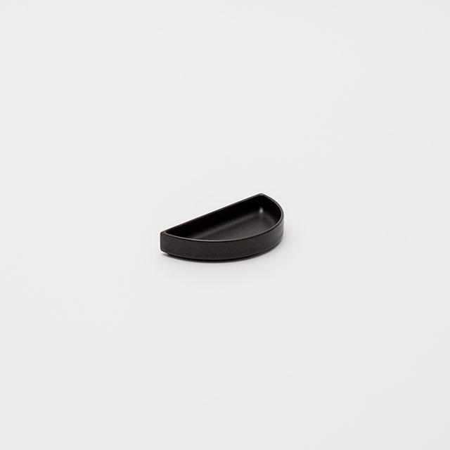 [SMALL DISH (PLATE)] TOMÁS ALONSO HALF PLATE 100 (BLACK) | 2016/ | IMARI-ARITA WARES