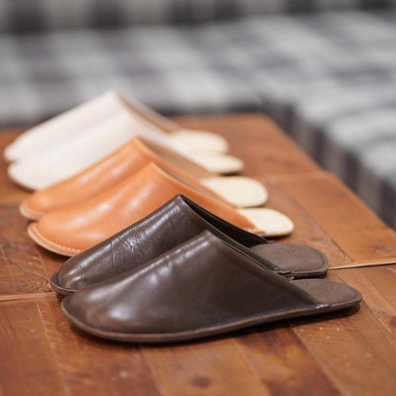 [拖鞋] Reela Wax Leather Room Sabo （象牙） | 皮革加工