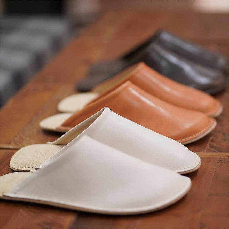 [拖鞋]雷拉蠟皮革室薩博 （駱駝） |皮革加工