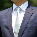 [TIE] SILVER WHITE MIYAVI 33 MOMME SILK SATIN | GUNNAI TEXTILES| FUJI SAKURA