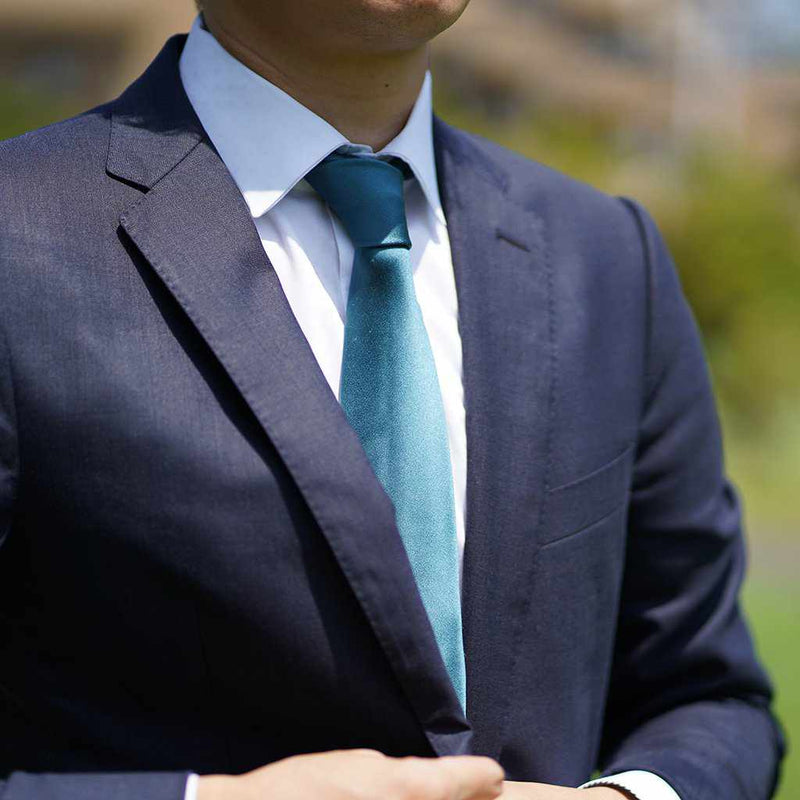 [領帶]領帶深青色宮崎駿33 Momme絲綢緞| Gunnai紡織品