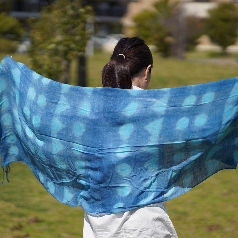 [SCARF] HAND-DYED STALL WITH NATURAL INDIGO (SQUEEZE) | INDIGO DYEING| INDIGO KESENNUMA