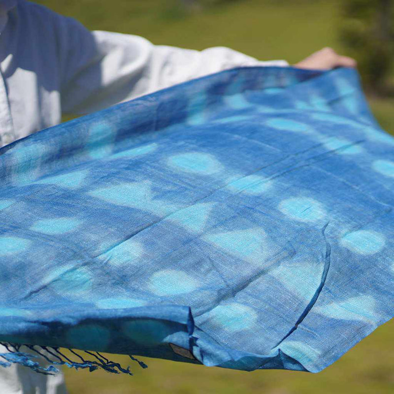 [SCARF] HAND-DYED STALL WITH NATURAL INDIGO (SQUEEZE) | INDIGO DYEING| INDIGO KESENNUMA