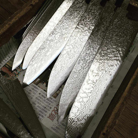 [KITCHEN (CHEF) KNIFE] FORGED DAMASCUS SANTOKU KNIFE UKIGUMO 170MM | ECHIZEN FORGED BLADES| IWAI CUTLERY