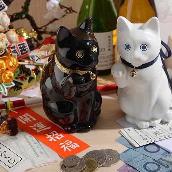 [BECKONING (LUCKY) CAT] MANEKINEKO BANK FIRST MODEL BLACK (M) | KATA KOTO | HIZEN YOSHIDA WARES