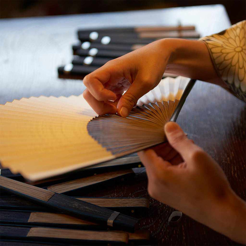 [手感]女式絲綢風扇剪紙玫瑰|京都折疊粉絲