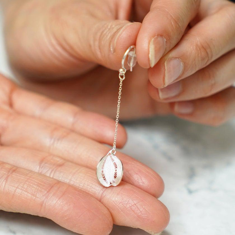 [PIERCED EARRINGS] SAKURA (CHERRY BLOSSAM DROP) S | CHECOS | SILVER WIRE WORK