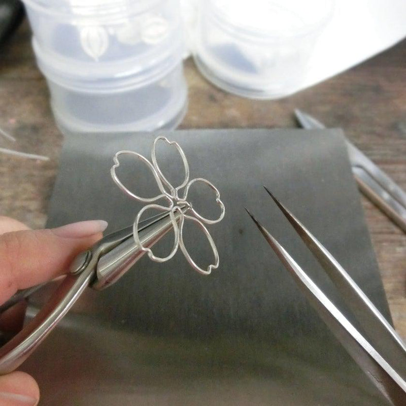 [PIERCED EARRINGS] SAKURA (CHERRY BLOSSAM DROP) S | CHECOS | SILVER WIRE WORK