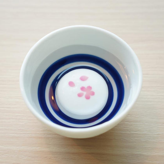 [SAKE CUP] CHERRY BLOSSOMS & MT FUJI (1 PIECE) SOUNDING SAKAZUKI | COLOR & DESIGN CHANGE | MINO WARES | MARUMO TAKAGI