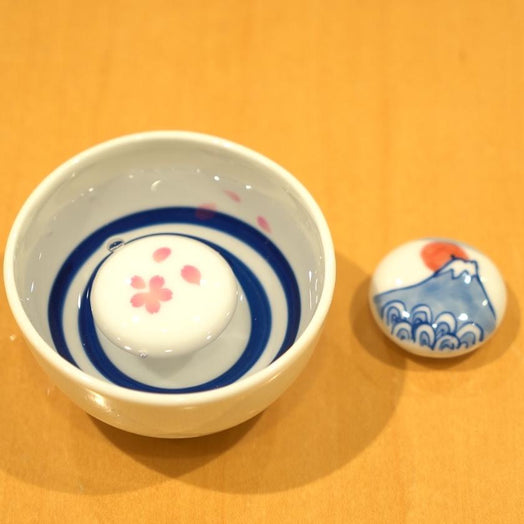 [SAKE CUP] CHERRY BLOSSOMS & MT FUJI (1 PIECE) SOUNDING SAKAZUKI | COLOR & DESIGN CHANGE | MINO WARES | MARUMO TAKAGI