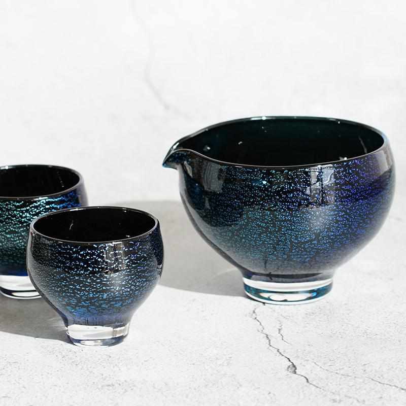 [SAKE BOTTLE & CUP SET] 3PIECES SAI BLUE | GLASS STUDIO IZUMO | BLOWN GLASS (2 weeks production after order)