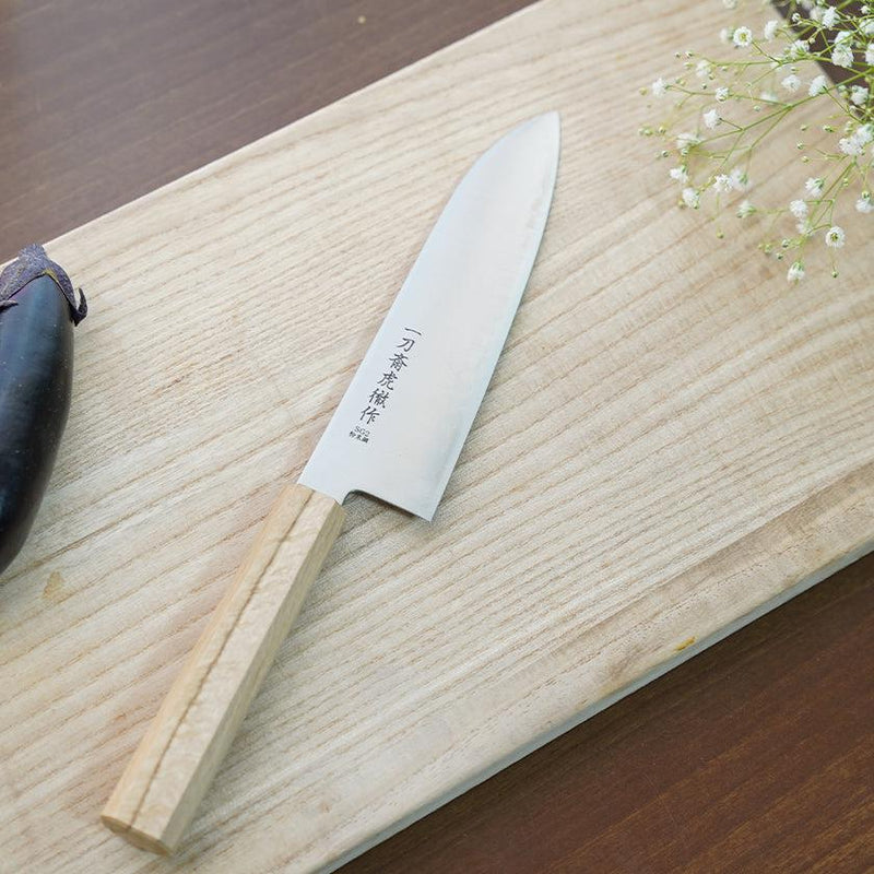 [KITCHEN (CHEF) KNIFE]  POWDERED HSS SUPER GOLD (SG2) SANTOKU KNIFE (DOUBLE EDGED) OAK HANDLE 180MM | SEKI FORGED BLADES