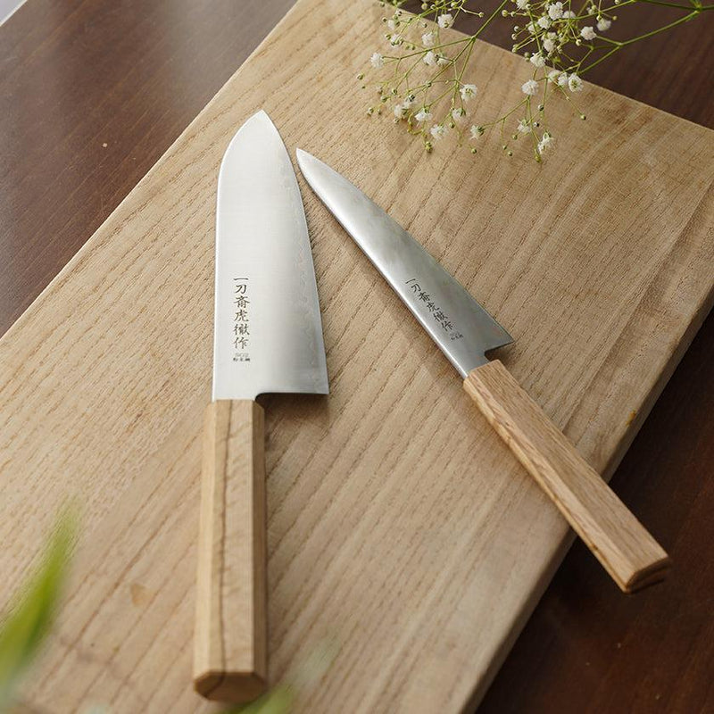 [KITCHEN (CHEF) KNIFE]  POWDERED HSS SUPER GOLD (SG2) SANTOKU KNIFE (DOUBLE EDGED) OAK HANDLE 180MM | SEKI FORGED BLADES