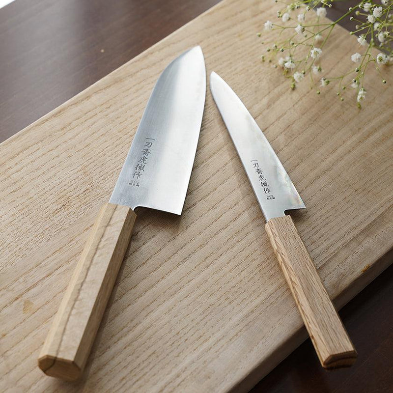 [KITCHEN (CHEF) KNIFE]  POWDERED HSS SUPER GOLD (SG2) SANTOKU KNIFE (DOUBLE EDGED) OAK HANDLE 180MM | SEKI FORGED BLADES