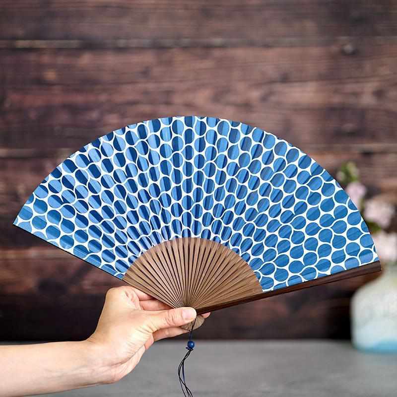 [HAND FAN] RAKUSHIKI URUSHI PALE NAVY BLUE | RAKUKEI | KYOTO FOLDING FANS