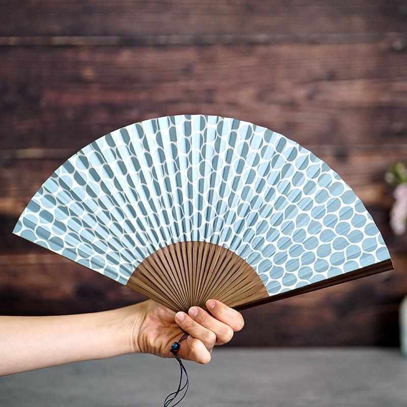 [HAND FAN] RAKUSHIKI URUSHI PALE NAVY BLUE | RAKUKEI | KYOTO FOLDING FANS