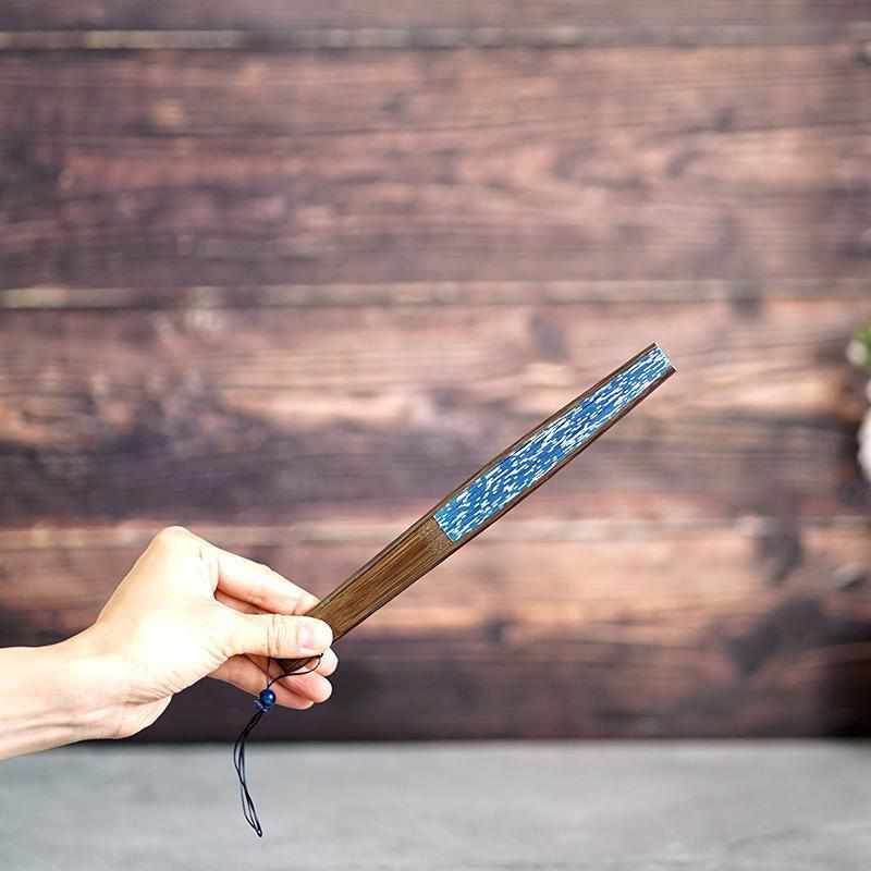 [HAND FAN] RAKUSHIKI URUSHI PALE NAVY BLUE | RAKUKEI | KYOTO FOLDING FANS