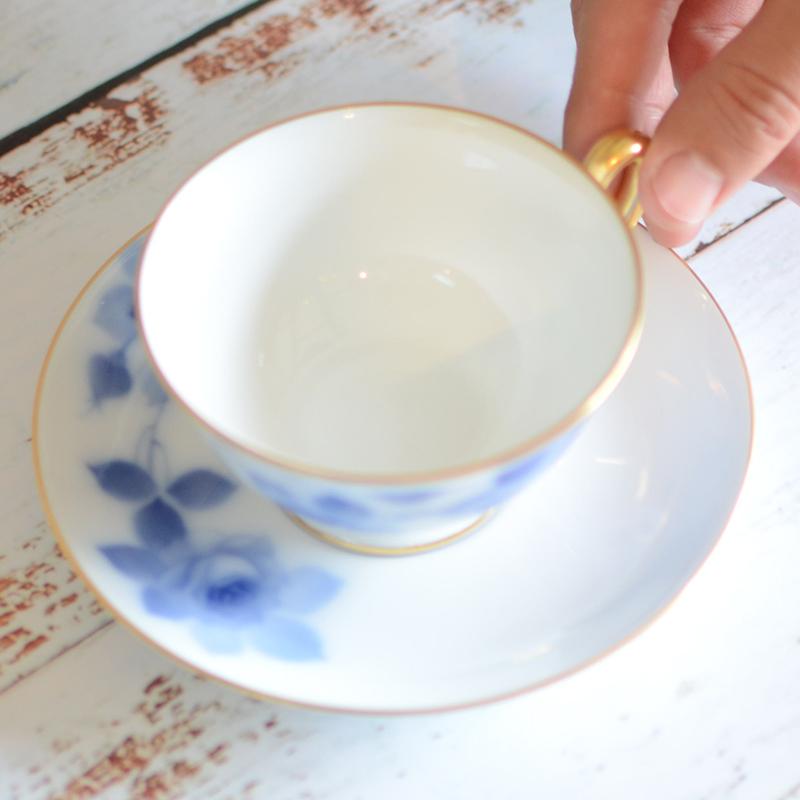 [MUG (CUP)] OKURA ART CHINA BLUE ROSE CUP & SAUCER | CERAMICS