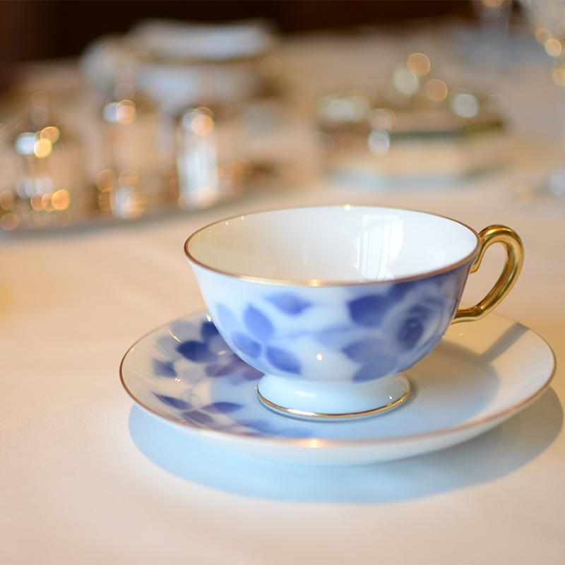 [MUG (CUP)] OKURA ART CHINA BLUE ROSE CUP & SAUCER | CERAMICS