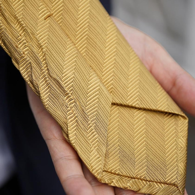 [PLEATS TIE] HERRINGBONE YELLOW | NEKADO | NISHIJIN ORI (TEXTILES)