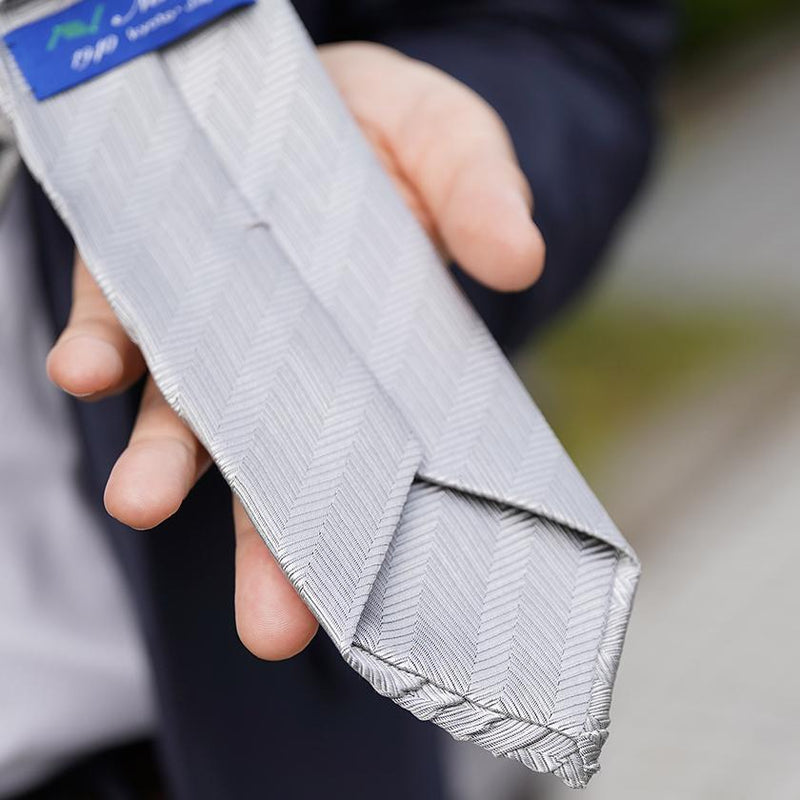 [PLEATS TIE] HERRINGBONE GREY | NEKADO | NISHIJIN ORI (TEXTILES)