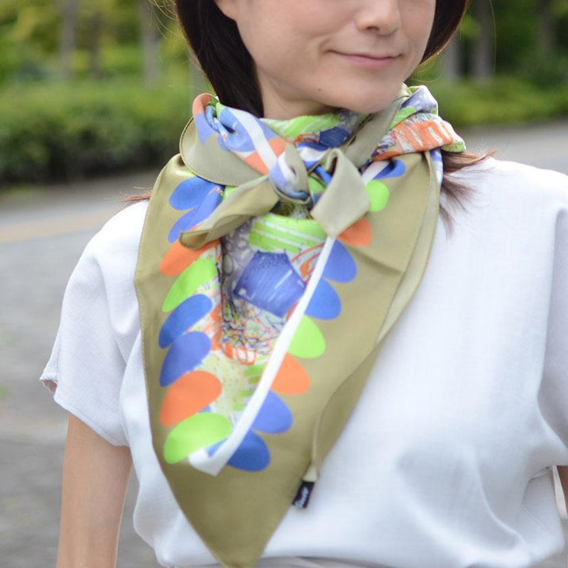 [圍巾]圍巾（c）| miutt |噴墨和天然靛藍植物偷（Shibori White）|手染色
