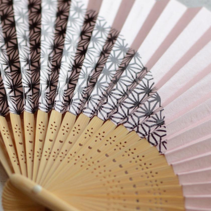 [HAND FAN] WOMEN'S  LACQUER PAINTING ASANOHA | NAGOYA FOLDING FAN | SUEHIRODO